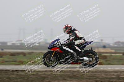 media/Nov-29-2025-TrackDaz (Sat) [[10ae2d9bce]]/B Group/Session 4 (Wheelie Bump)/